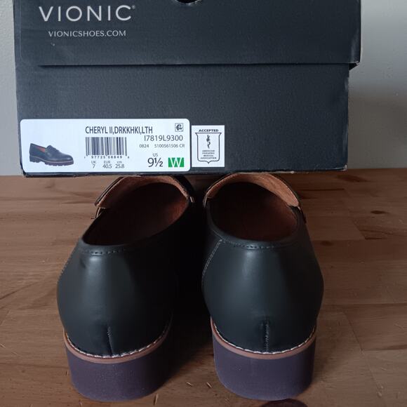Vionic Cheryl II Dark Khaki Leather Loafer Shoe Women Size 9.5 W - Picture 10 of 10